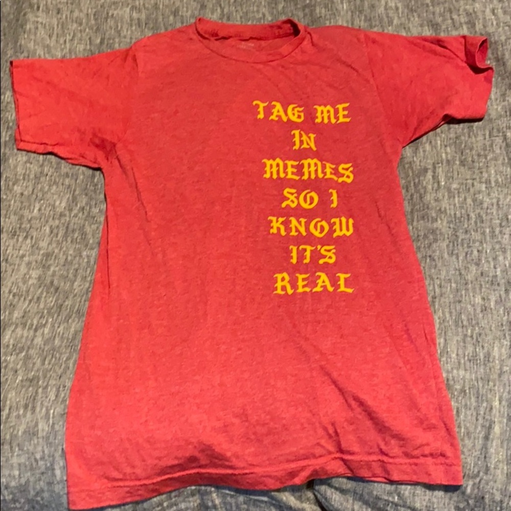 Graphic t shirt